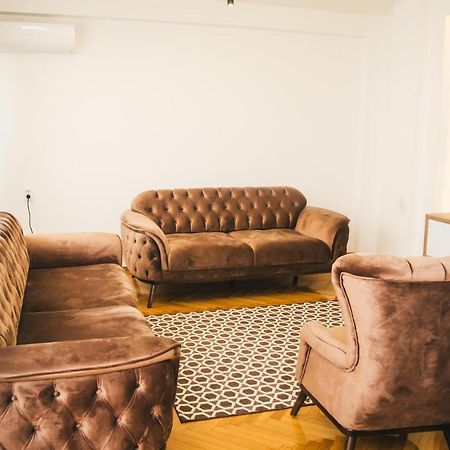 Aparment Theatre Lägenhet Ni Exteriör bild